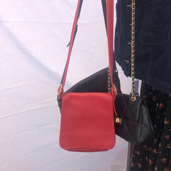 Vintage Coach leather crossbody handbag 1970's - Picture 2 of 2